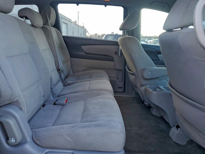 Photo 11 from auction – 2016 HONDA ODYSSEY SE with VIN 5FNRL5H33GB006753