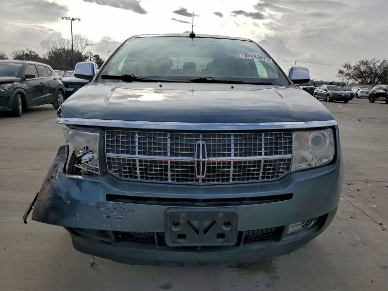 Photo 5 from auction – 2010 LINCOLN MKX with VIN 2LMDJ8JC8ABJ32946