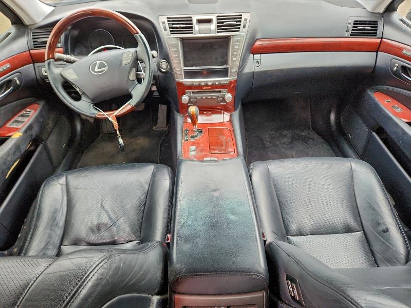 Photo 8 from auction – 2012 LEXUS LS 460 with VIN JTHCL5EF0C5013948