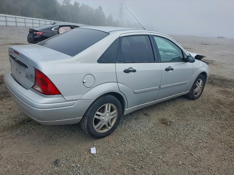 Photo 3 from auction – 2004 FORD FOCUS with VIN 1FAFP34334W138684