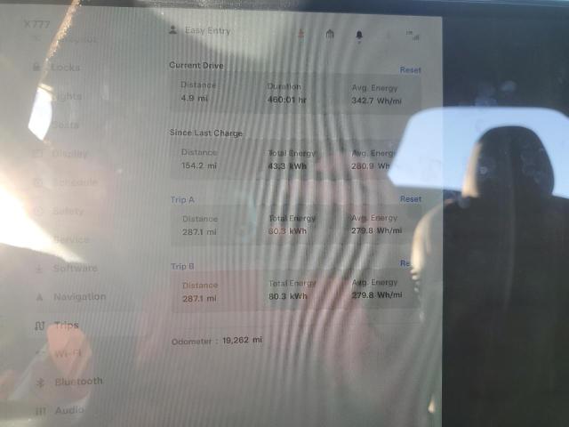 Zdjęcie 9 z aukcji – 2023 TESLA MODEL X z VIN 7SAXCBE6XPF373060