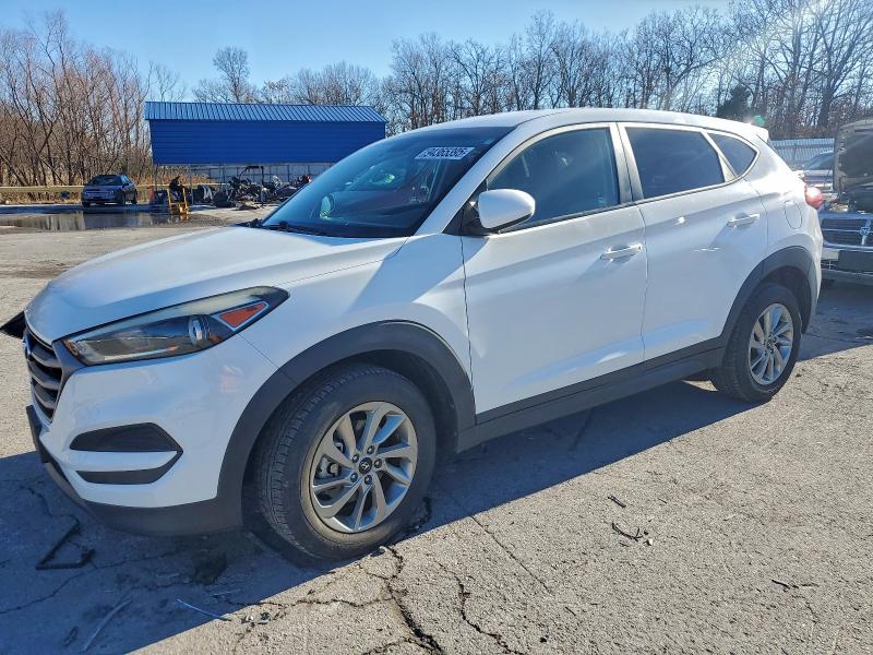 HYUNDAI TUCSON SE 2016 with VIN KM8J23A49GU227915 - Photo from auction