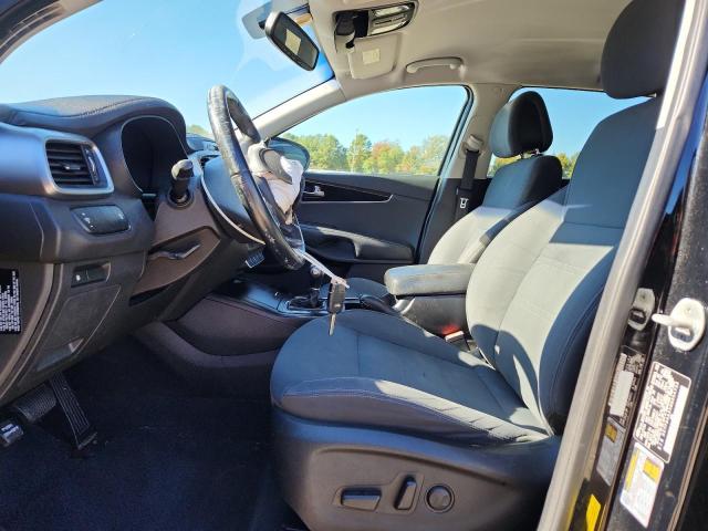 Photo 7 from auction – 2016 KIA SORENTO LX with VIN 5XYPG4A3XGG054744