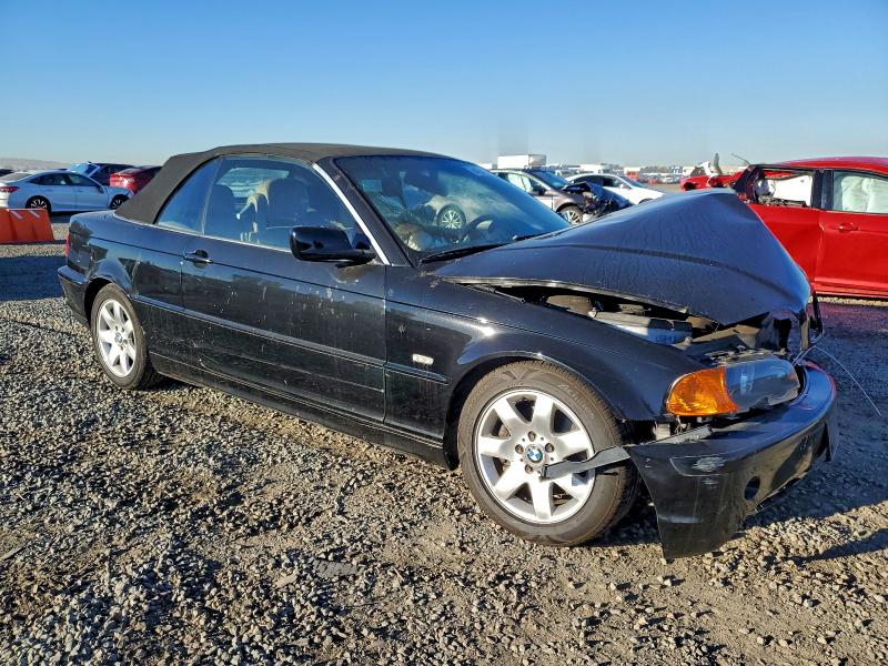 Photo 4 from auction – 2001 BMW 325 CI with VIN WBABS33461JY41803