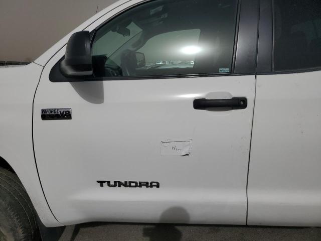 Photo 12 from auction – 2018 TOYOTA TUNDRA DOU with VIN 5TFUY5F10JX770053