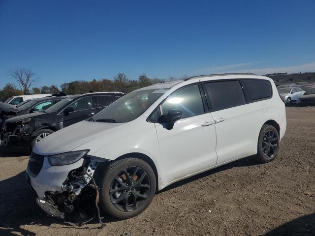 CHRYSLER PACIFICA L 2025 with VIN 2C4RC3GG9SR528549 - Photo from auction
