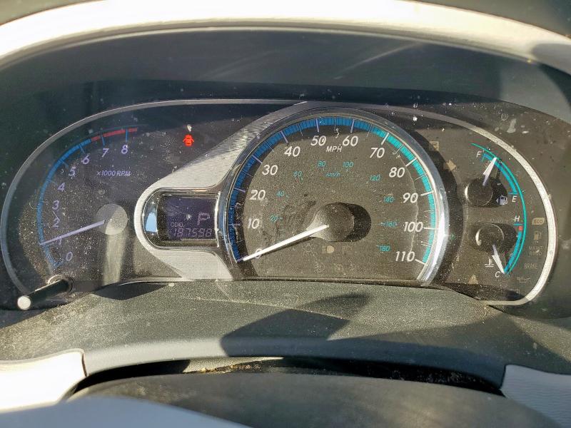 Photo 9 from auction – 2013 TOYOTA SIENNA XLE with VIN 5TDYK3DC4DS367327
