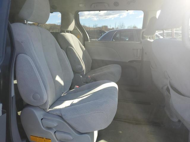 Photo 11 from auction – 2011 TOYOTA SIENNA LE with VIN 5TDJK3DC2BS028550