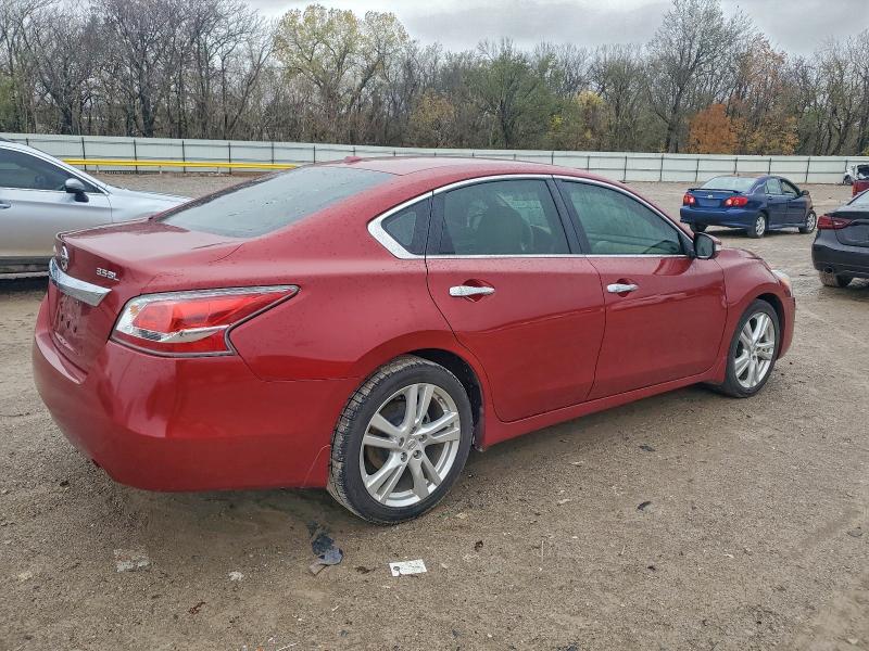 Фото 3 с аукциона – 2015 NISSAN ALTIMA 3.5 с VIN 1N4BL3AP3FC201434