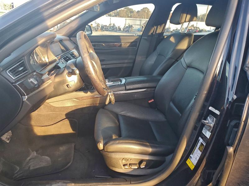 Photo 7 from auction – 2012 BMW 740 I with VIN WBAKA4C57CDS99372