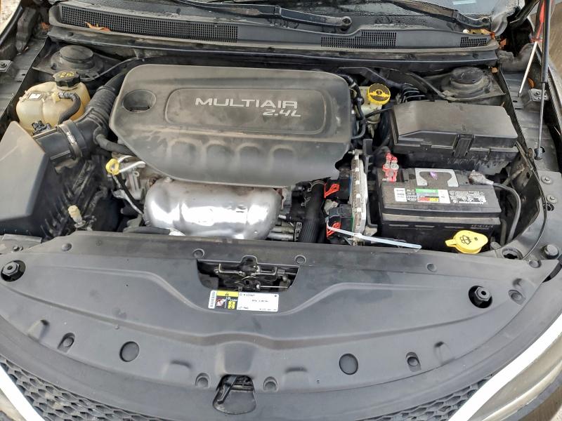 Photo 11 from auction – 2015 CHRYSLER 200 with VIN 1C3CCCAB0FN642658