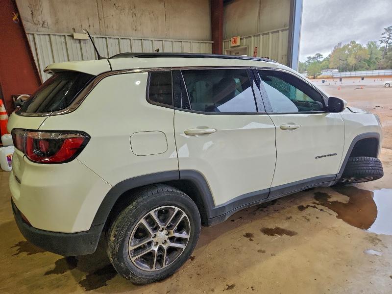 Photo 3 from auction – 2019 JEEP COMPASS LA with VIN 3C4NJCBBXKT692907