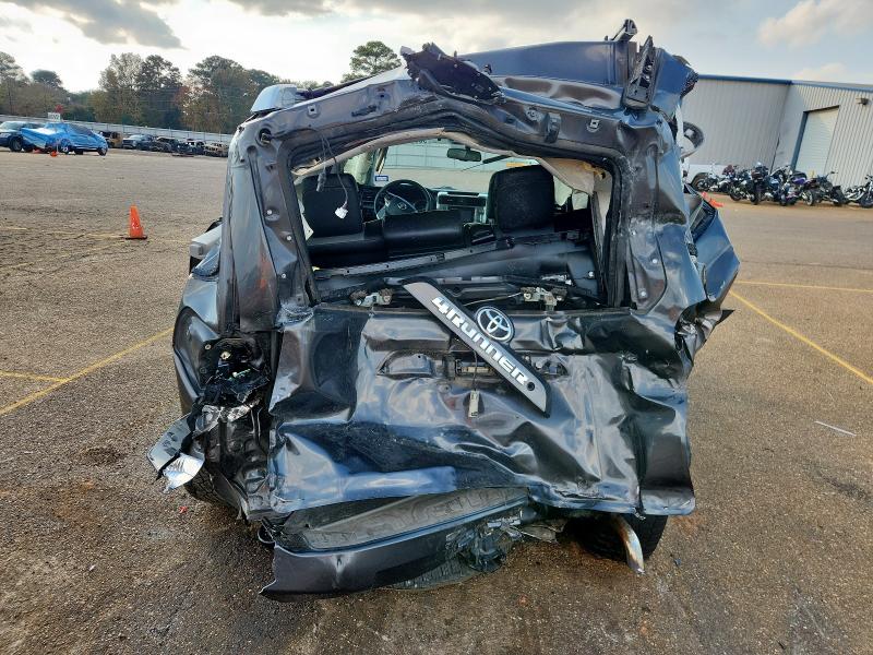 Photo 6 from auction – 2016 TOYOTA 4RUNNER SR with VIN JTEZU5JR0G5117897