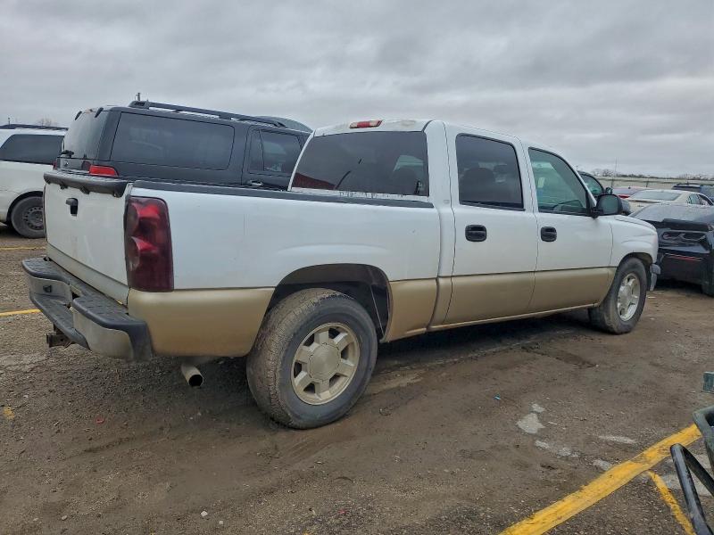 Photo 3 from auction – 2005 CHEVROLET SILVERADO with VIN 2GCEC13T451383901