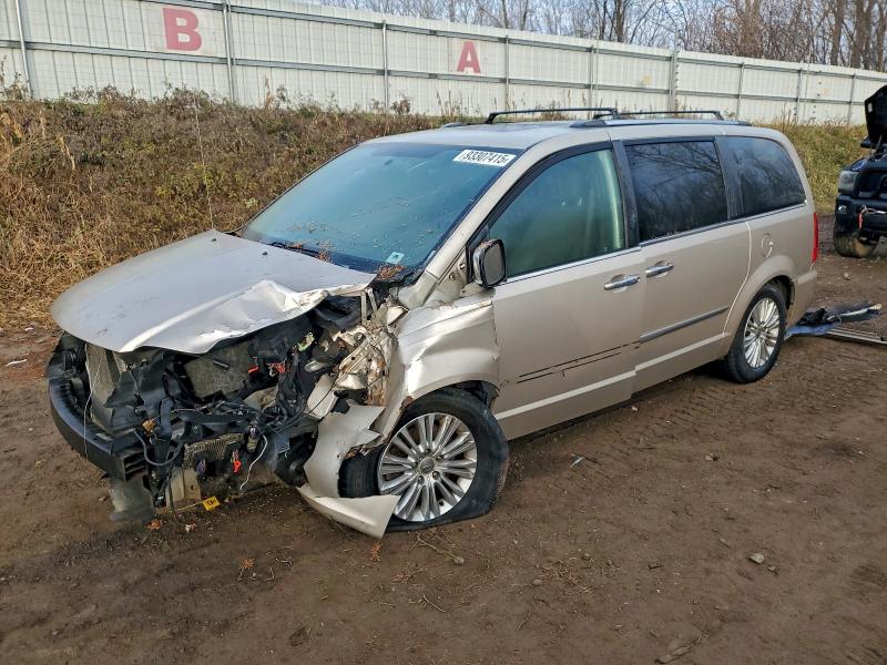 CHRYSLER TOWN & COU 2013 with VIN 2C4RC1GGXDR615917 - Photo from auction