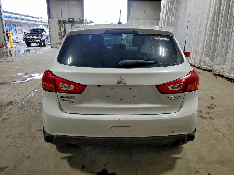 Photo 6 from auction – 2015 MITSUBISHI OUTLANDER with VIN 4A4AR4AU4FE012272