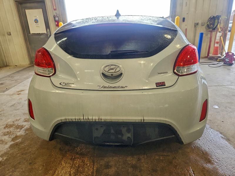 Photo 6 from auction – 2014 HYUNDAI VELOSTER with VIN KMHTC6AD1EU213737