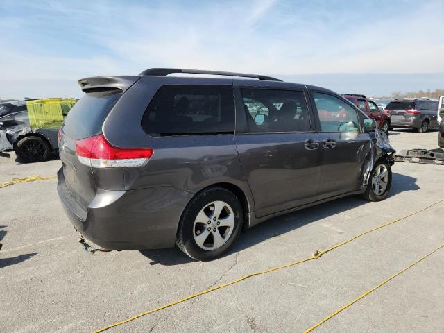 Photo 3 from auction – 2014 TOYOTA SIENNA LE with VIN 5TDKK3DC1ES433937