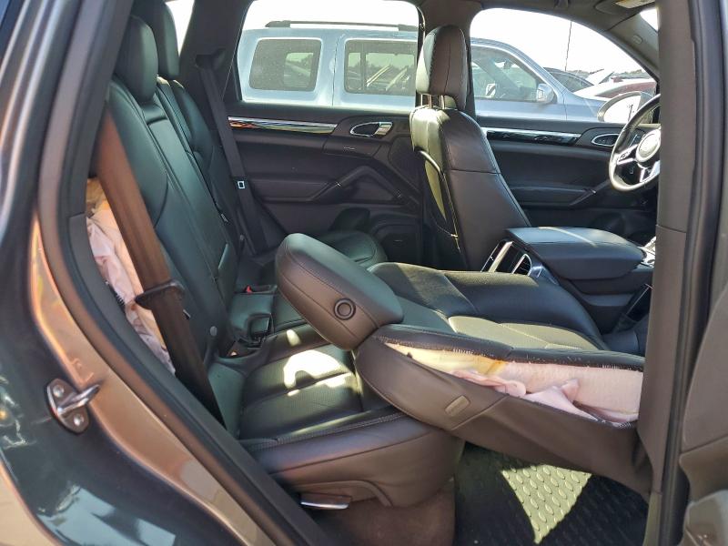 Photo 11 from auction – 2015 PORSCHE CAYENNE S with VIN WP1AB2A26FLA61353