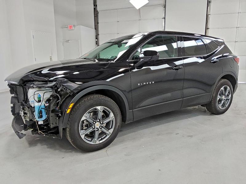 CHEVROLET BLAZER 2LT 2025 with VIN 3GNKBCR46SS217226 - Photo from auction