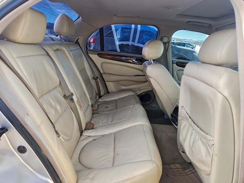 Photo 10 from auction – 2004 JAGUAR XJ8 with VIN SAJEA71C34SG02023