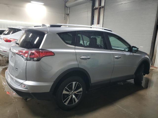 Photo 3 from auction – 2017 TOYOTA RAV4 XLE with VIN 2T3RFREV1HW688435