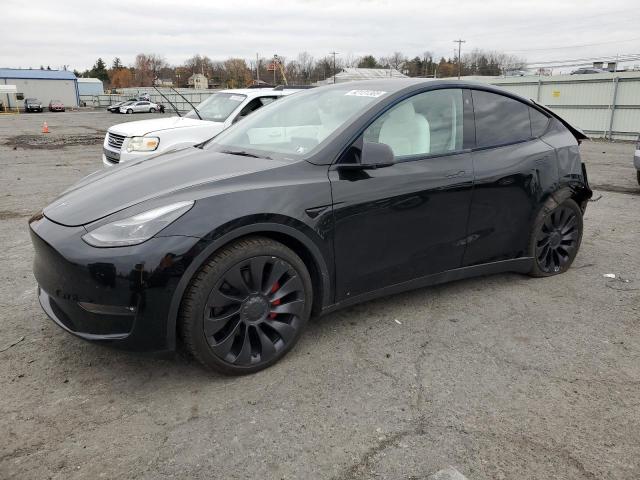 TESLA MODEL Y 2022 مع رقم تعريف المركبة 7SAYGDEFXNF494575 - صورة من المزاد