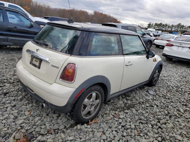 Photo 3 from auction – 2010 MINI COOPER with VIN WMWMF3C51ATZ61826