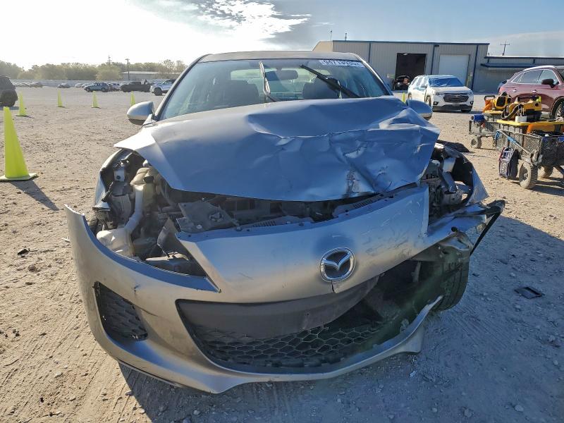 Photo 5 from auction – 2012 MAZDA 3 I with VIN JM1BL1UF2C1524849