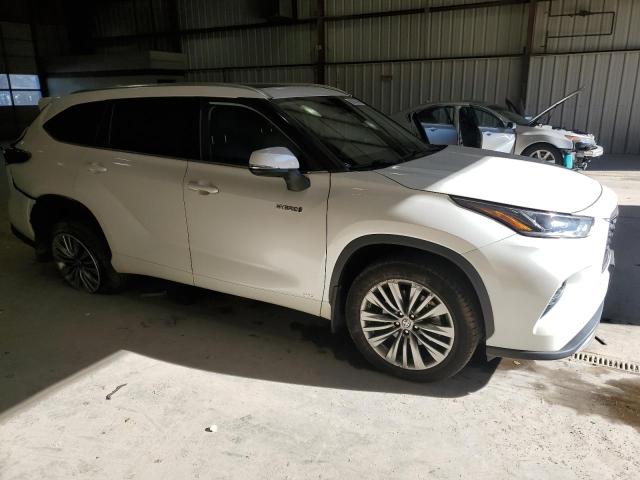Photo 4 from auction – 2021 TOYOTA HIGHLANDER with VIN 5TDEBRCH6MS017541