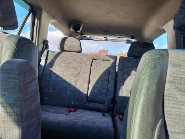 Photo 10 from auction – 2003 HONDA CR-V LX with VIN SHSRD68413U101925