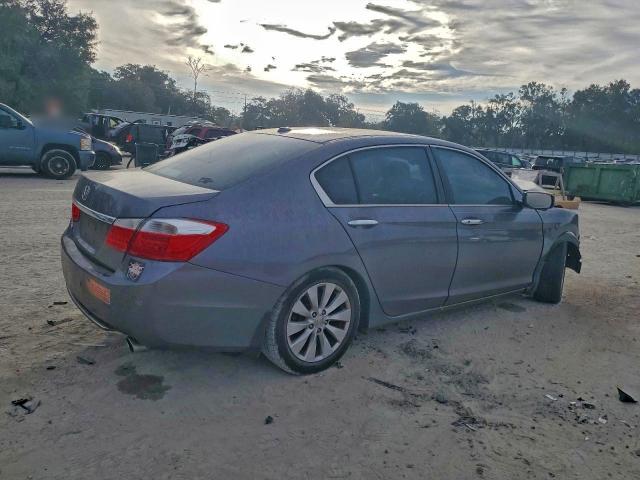 Photo 3 from auction – 2015 HONDA ACCORD EXL with VIN 1HGCR2F82FA126800