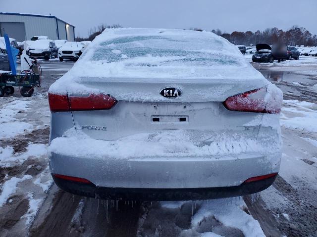 Photo 6 from auction – 2015 KIA FORTE LX with VIN KNAFX4A61F5411979