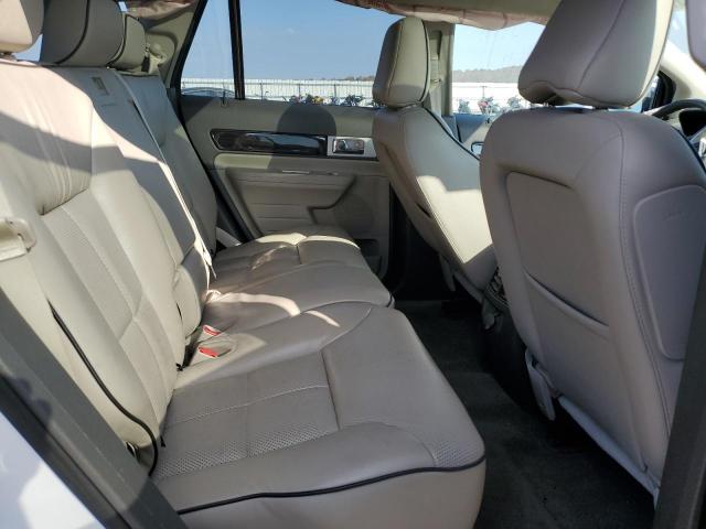 Photo 11 from auction – 2009 LINCOLN MKX with VIN 2LMDU68C59BJ02848
