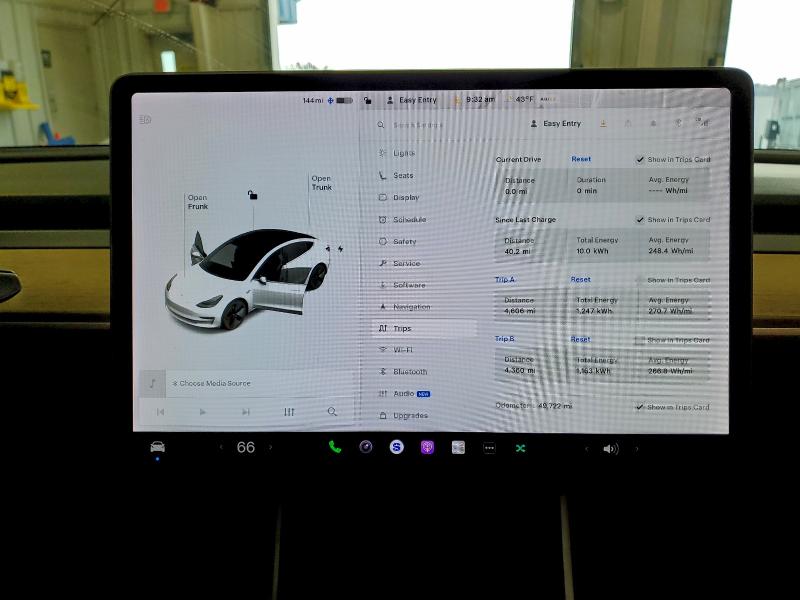 Photo 9 from auction – 2018 TESLA MODEL 3 with VIN 5YJ3E1EB0JF182560