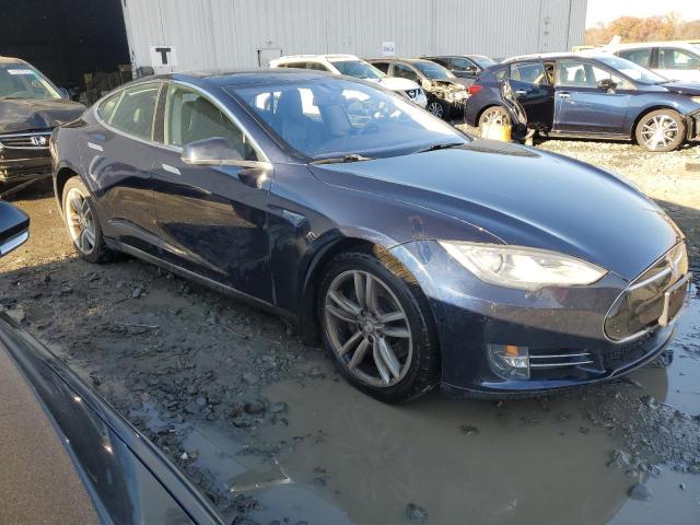 Photo 4 from auction – 2015 TESLA MODEL S 85 with VIN 5YJSA1H2XFF084033