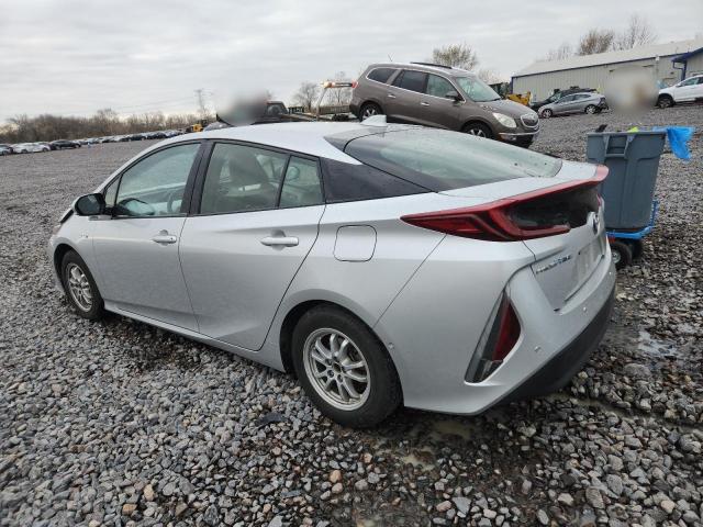 Photo 2 from auction – 2018 TOYOTA PRIUS PRIM with VIN JTDKARFP4J3073905