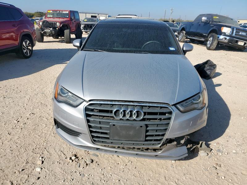 Photo 5 from auction – 2015 AUDI A3 PREMIUM with VIN WAUACGFF2F1032870