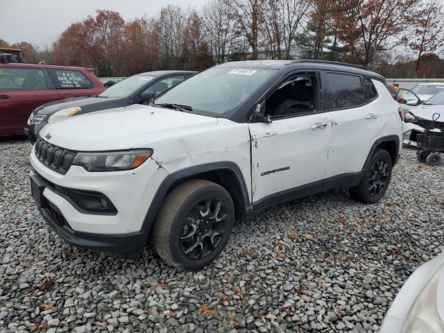 JEEP COMPASS LA 2022 with VIN 3C4NJDBB5NT190509 - Photo from auction