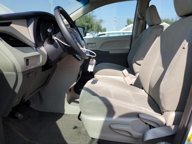 Photo 7 from auction – 2017 TOYOTA SIENNA with VIN 5TDZZ3DC8HS814375