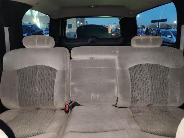 Photo 10 from auction – 2001 CHEVROLET SUBURBAN with VIN 3GNFK16T01G117111