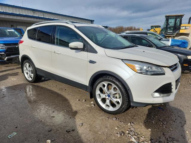 Foto 4 de la subasta – 2016 FORD ESCAPE TIT con VIN 1FMCU9J93GUA29610