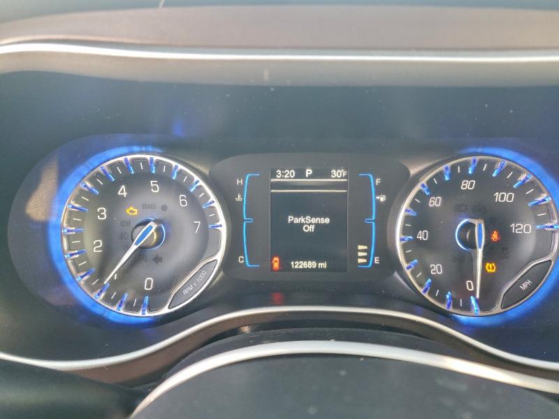 Photo 9 from auction – 2017 CHRYSLER PACIFICA T with VIN 2C4RC1BG0HR627314
