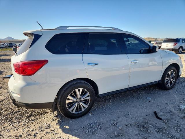Photo 3 from auction – 2017 NISSAN PATHFINDER with VIN 5N1DR2MM7HC605039