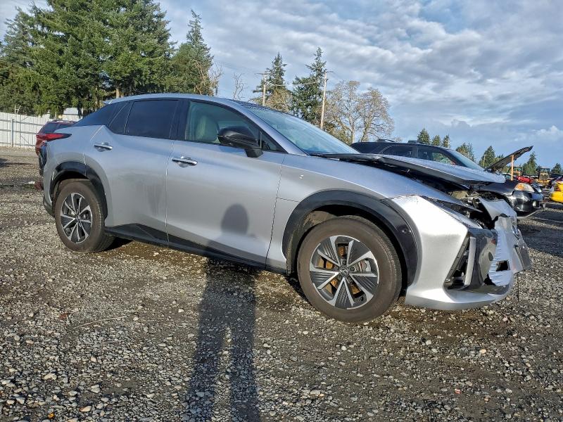 Photo 4 from auction – 2023 LEXUS RZ 450E with VIN JTJAAAAB6PA017992