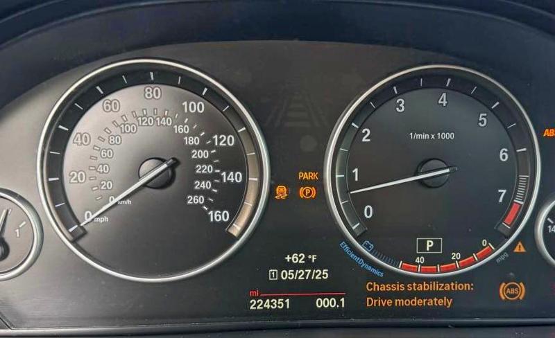 Photo 8 from auction – 2015 BMW X5 XDRIVE3 with VIN 5UXKR0C56F0P07620