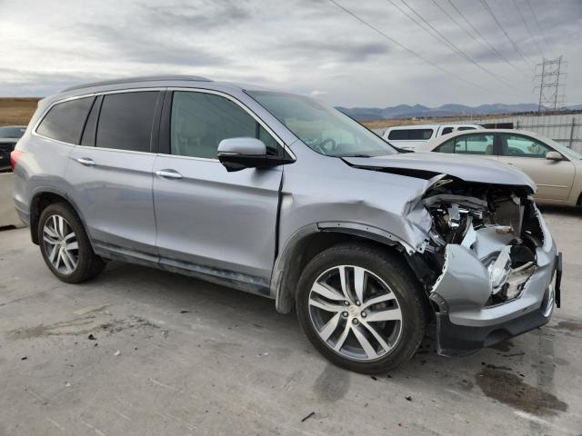 Photo 4 from auction – 2017 HONDA PILOT TOUR with VIN 5FNYF6H90HB090738