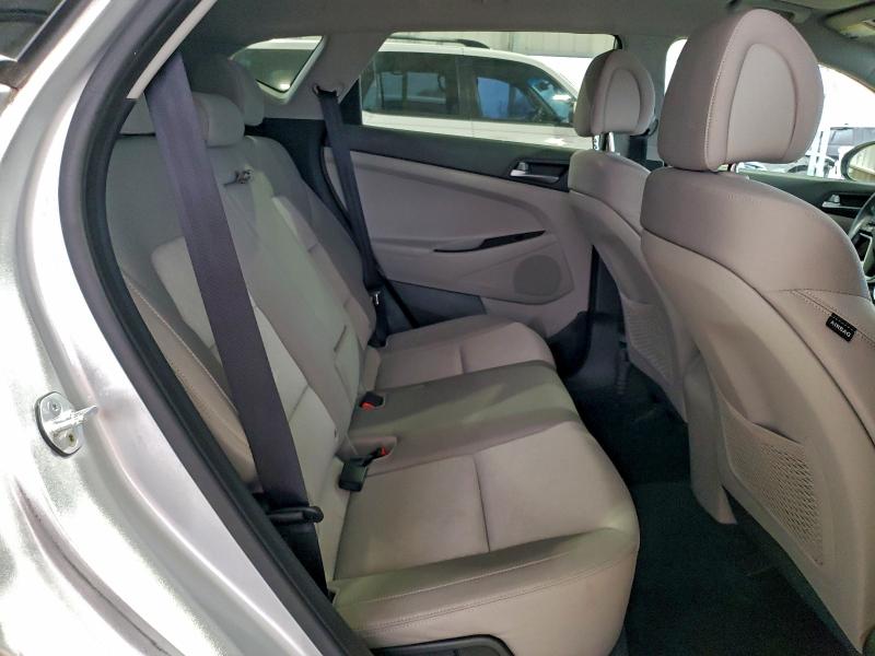 Photo 11 from auction – 2016 HYUNDAI TUCSON LIM with VIN KM8J33A27GU267597