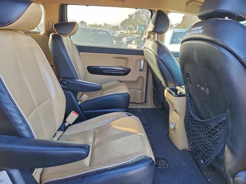 Photo 11 from auction – 2015 KIA SEDONA EX with VIN KNDMC5C17F6018821