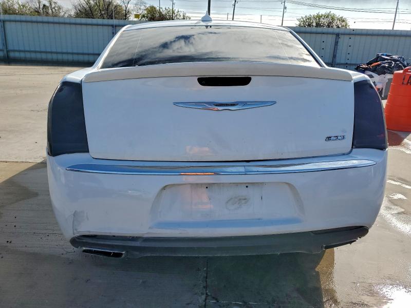 Photo 6 from auction – 2016 CHRYSLER 300 with VIN 2C3CCAAG6GH311190